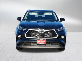 Certified 2026 Toyota Highlander XLE video 2