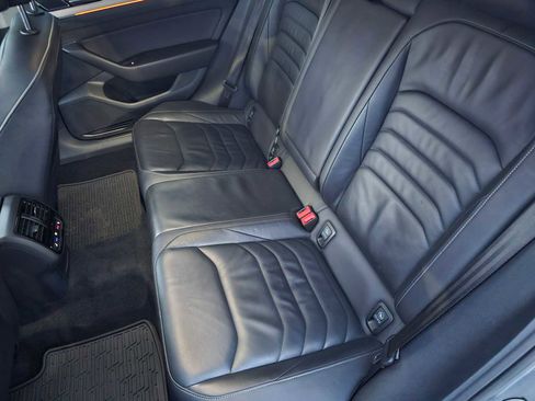 Used 2019 Volkswagen Arteon SEL Premium image 17