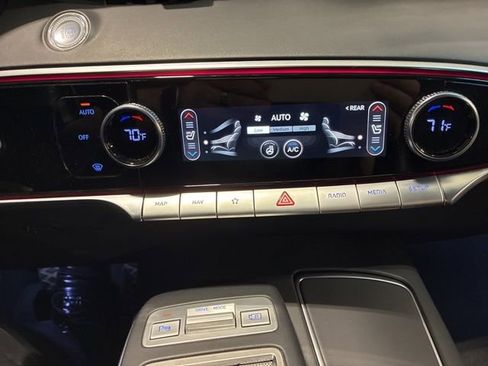 Used 2023 Genesis GV70 3.5T Sport w/ Sport Prestige Package image 2