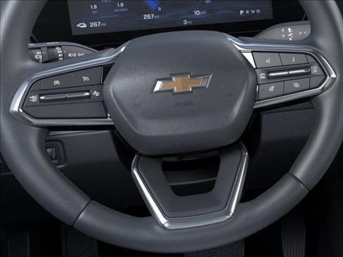 New 2025 Chevrolet Equinox EV LT image 19