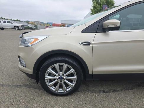 Used 2018 Ford Escape Titanium AWD/4WD image 18