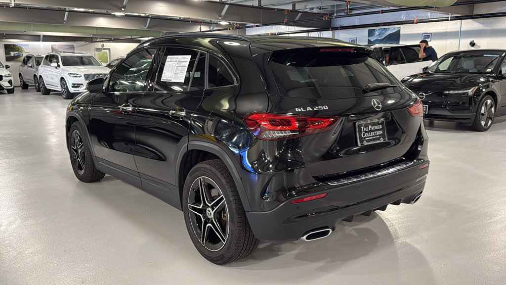Used 2023 Mercedes-Benz GLA 250 4MATIC image 4