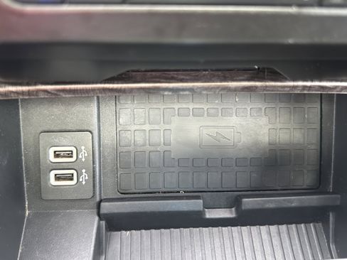 Used 2018 Ford Expedition Limited w/ Equipment Group 301A RWD image 52
