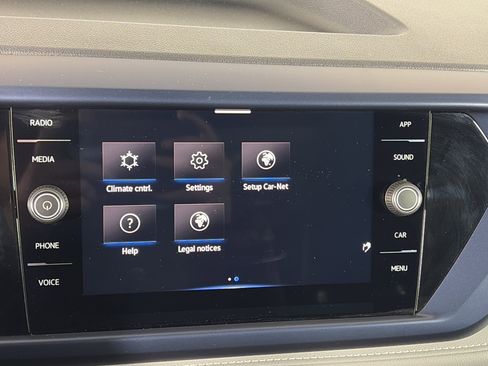 Used 2024 Volkswagen Taos SE w/ Panoramic Sunroof Package image 20