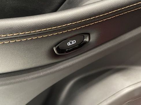 New 2026 Jeep Cherokee Limited image 24