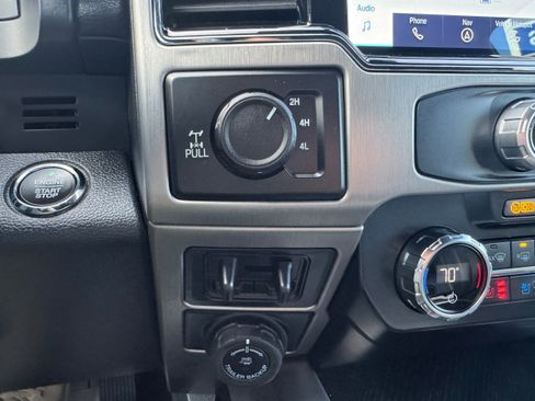 Used 2022 Ford F350 Platinum w/ FX4 Off-Road Package image 20