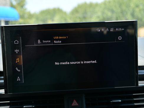 Used 2022 Audi A4 2.0T Premium Plus image 17