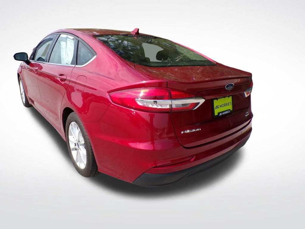 Used 2019 Ford Fusion SE FWD image 4
