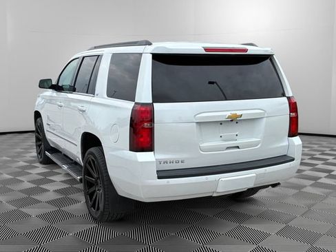 Used 2019 Chevrolet Tahoe LT w/ LT Signature Package AWD/4WD image 3