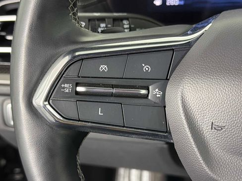 Certified 2024 Chevrolet Traverse LT image 52