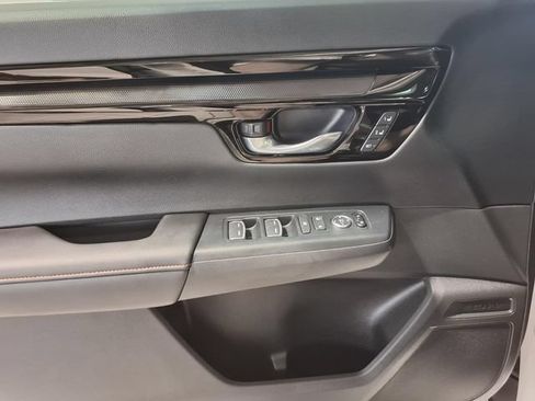 Certified 2025 Honda CR-V Sport Touring image 17