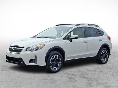 Used 2016 Subaru Crosstrek 2.0i Limited image 3