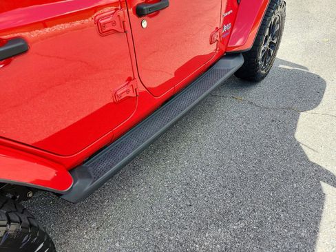 Used 2021 Jeep Wrangler Unlimited Sahara w/ Cold Weather Group AWD/4WD image 6