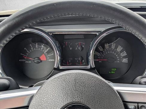 Used 2008 Ford Mustang GT RWD image 11