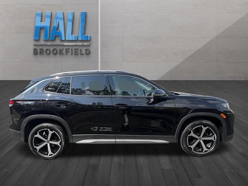 Certified 2025 Volkswagen Tiguan SE w/ Panoramic Sunroof Package AWD/4WD image 7