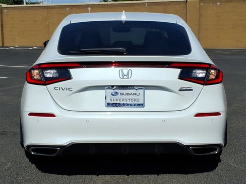 Used 2024 Honda Civic Sport Touring image 6