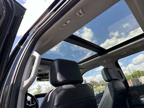Used 2022 Ford F150 Lariat AWD/4WD image 18