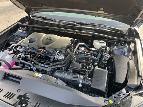 Used 2025 Toyota Camry LE image 30