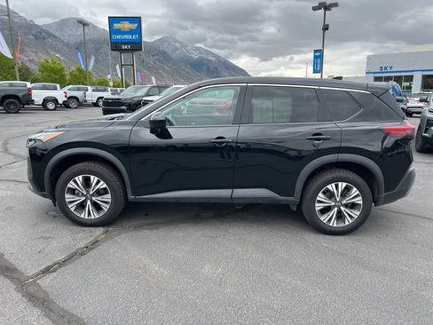 Used 2023 Nissan Rogue SV AWD/4WD image 13