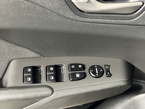 Used 2019 Hyundai Accent SE FWD image 17