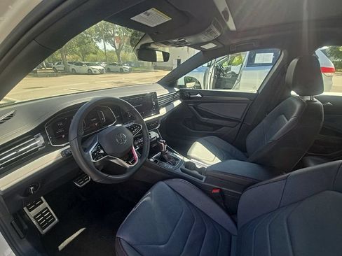 Used 2025 Volkswagen Jetta GLI Autobahn FWD image 15