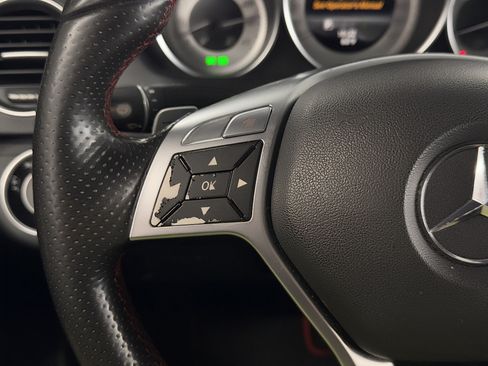 Used 2015 Mercedes-Benz C 250 Coupe image 21