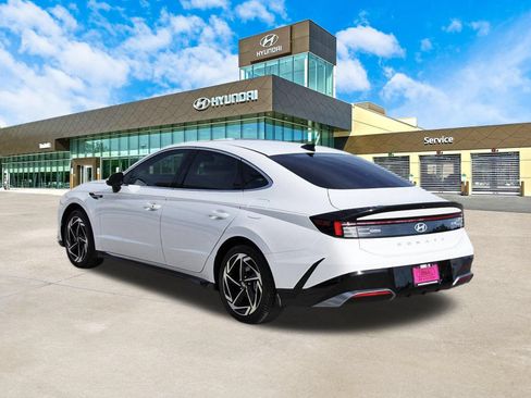Certified 2026 Hyundai Sonata SEL FWD image 8