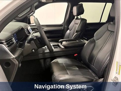 Used 2024 Jeep Wagoneer Series II AWD/4WD image 29