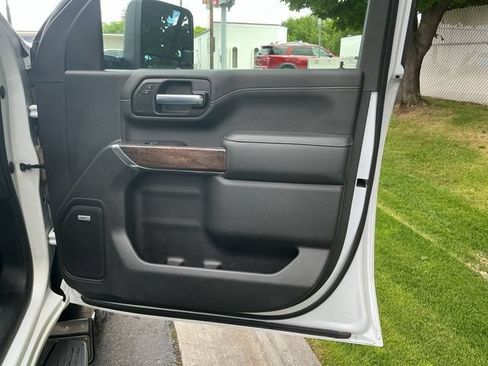 Used 2020 GMC Sierra 2500 Denali w/ Denali Ultimate Package AWD/4WD image 21