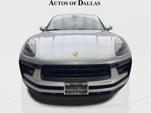 Used 2022 Porsche Macan image 3