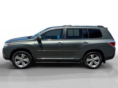 Used 2013 Toyota Highlander Limited AWD/4WD image 2