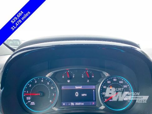 Used 2023 Chevrolet Traverse LT image 18