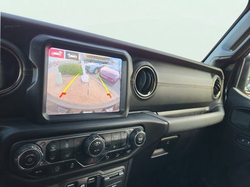 Certified 2021 Jeep Wrangler Unlimited Sahara image 42