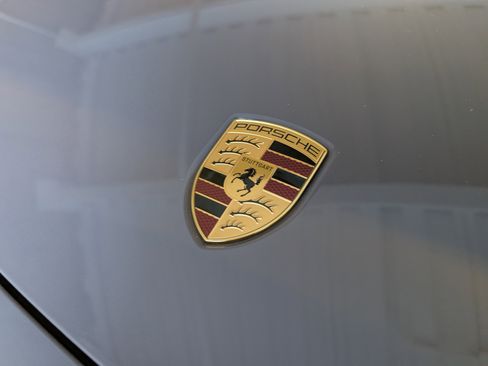 Used 2025 Porsche Macan Electric image 13