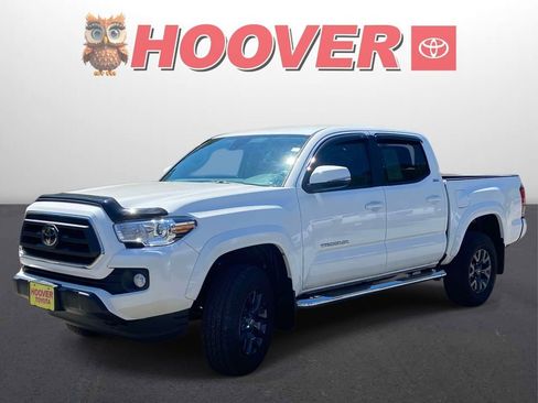 Used 2023 Toyota Tacoma SR5 AWD/4WD image 8