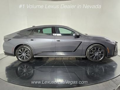 New 2026 Lexus ES 350e w/ Convenience Package