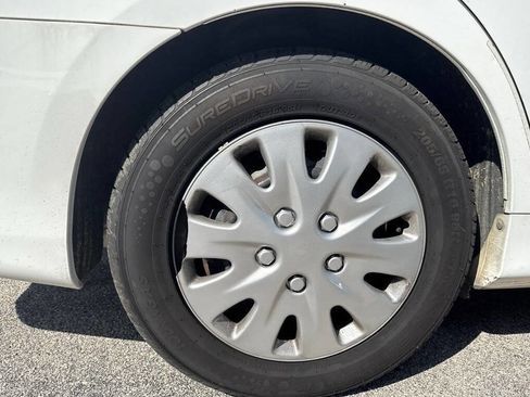 Used 2012 Toyota Camry LE image 16