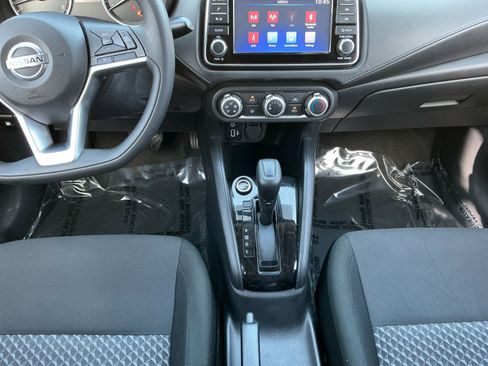 Used 2021 Nissan Versa S image 11