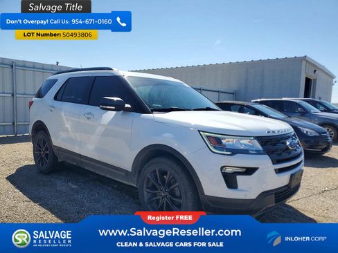 Used 2018 Ford Explorer XLT w/ Equipment Group 202A image 5
