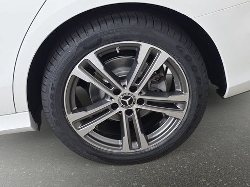 Used 2021 Mercedes-Benz E 350 4MATIC Sedan image 38