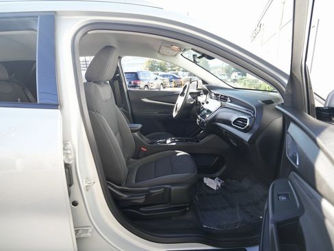 Used 2022 Chevrolet Bolt EUV LT image 19