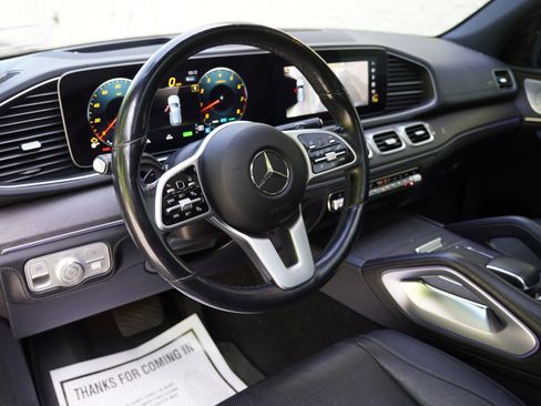 Used 2020 Mercedes-Benz GLE 580 4MATIC image 2