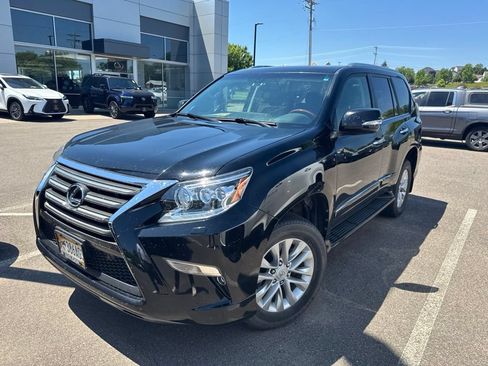 Used 2016 Lexus GX 460 w/ Premium Package AWD/4WD image 3