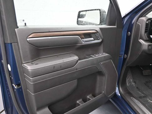 Used 2023 Chevrolet Silverado 1500 RST w/ LPO, Dark Essentials Package AWD/4WD image 12