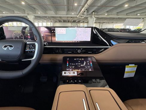 New 2026 INFINITI QX80 Luxe w/ Cargo Package RWD image 13
