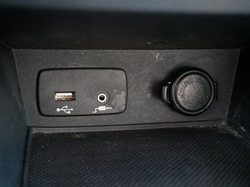 Used 2023 Subaru Crosstrek 2.0i AWD/4WD image 31