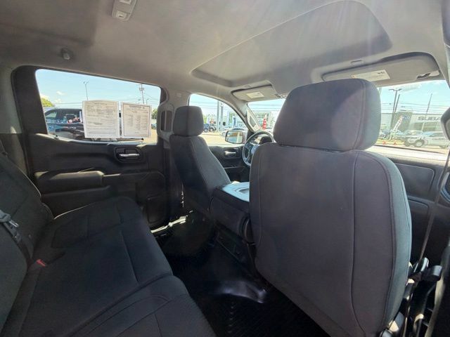 Used 2019 Chevrolet Silverado 1500 Custom w/ Custom Value Package AWD/4WD image 27