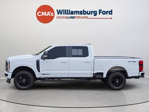 Used 2023 Ford F250 XLT w/ XLT Premium Package AWD/4WD image 2