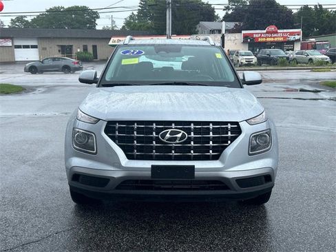 Used 2023 Hyundai Venue SEL image 8