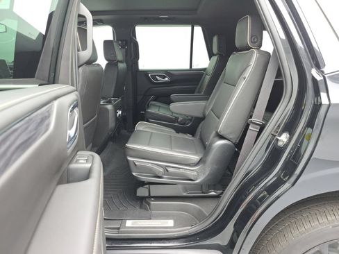 Used 2023 GMC Yukon SLT AWD/4WD image 41